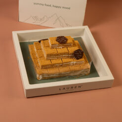 Alternative view of بايتس كيكة عسل