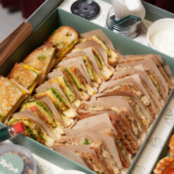 Alternative view of بوكس فطور العيد