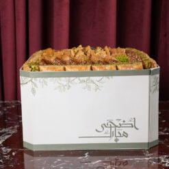 Alternative view of بوكس لورين بقلاوة